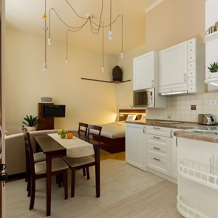Family Buddha Apartment Budapest Eksteriør billede